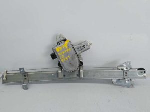 ELEVALUNAS DELANTERO DERECHO MR436854 / E2-B4-13-2 / 0620200600 MITSUBISHI MONTERO (V60/V70)