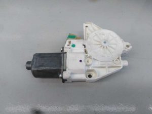 MOTOR ELEVALUNAS DELANTERO DERECHO A2518200842 / E1-A2-24-2 MERCEDES-BENZ CLASE M (W164)