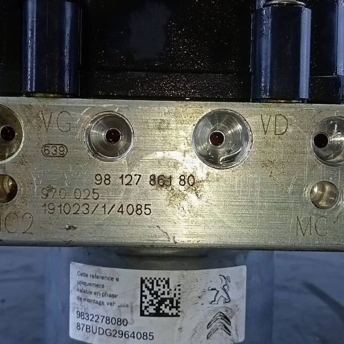 394800