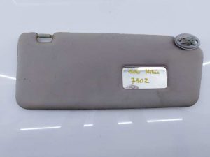 PARASOL DERECHO 743100K110B0 / E2-B4-2-2 TOYOTA HILUX (KUN)