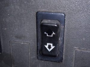 MANDO ELEVALUNAS DELANTERO IZQUIERDO LAND ROVER DISCOVERY (SALLJG/LJ)