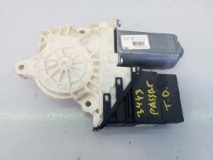 MOTOR ELEVALUNAS TRASERO DERECHO 1K0959704F / E1-B6-44-1 VOLKSWAGEN PASSAT BERLINA (3C2)