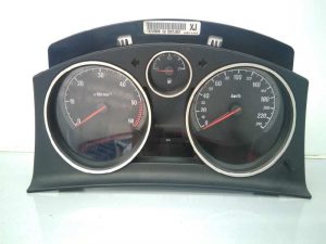 CUADRO INSTRUMENTOS 13225988 / E3-A5-24-3 / 6260547 OPEL ASTRA H BERLINA