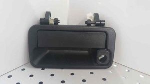 MANETA EXTERIOR DELANTERA DERECHA 106850152 / T2-2-A1-3 / NUEVO SUZUKI VITARA SE/SV (ET)