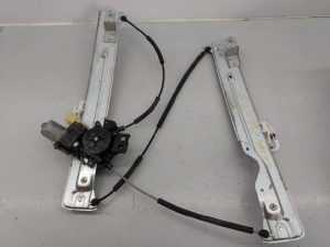 ELEVALUNAS DELANTERO IZQUIERDO 0130822732 / E2-B3-18-2 FORD KUGA (CBS)