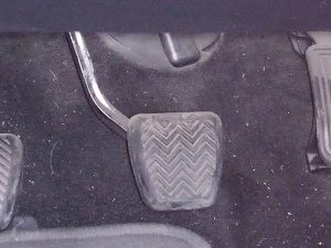 PEDAL FRENO TOYOTA AURIS