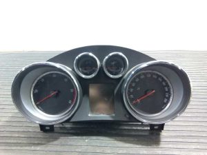 CUADRO INSTRUMENTOS 20970768 / E3-A5-28-5 / 365903926 OPEL INSIGNIA BERLINA