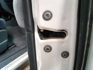CERRADURA PUERTA DELANTERA DERECHA TOYOTA LAND CRUISER (J9)