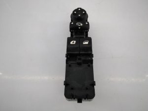 MANDO ELEVALUNAS DELANTERO IZQUIERDO E3-B2-23-3 CITROËN DS3