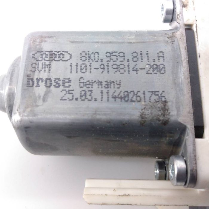 473827