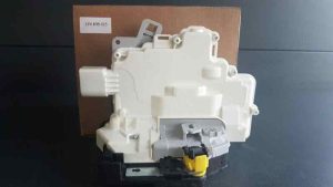 CERRADURA PUERTA TRASERA IZQUIERDA 1P0839015 / T2-4-B3-4 / NUEVO UNIVERSAL CERRADURA