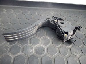 PEDAL ACELERADOR 6PV00997807 / E2-A1-27-2 / 180029347A RENAULT CLIO IV