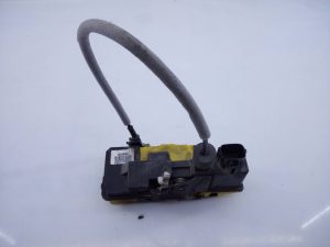 CERRADURA PUERTA TRASERA IZQUIERDA 30784978 / E1-A5-8-1 VOLVO XC90