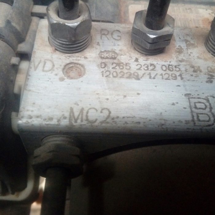 490134