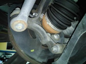 MANGUETA DELANTERA IZQUIERDA NISSAN X-TRAIL (T32)
