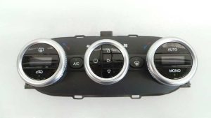 MANDO CLIMATIZADOR 735579710 / E2-B2-60-2 FIAT 500 L LIVING (351)