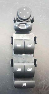 MANDO ELEVALUNAS DELANTERO IZQUIERDO PSA12400 / T2-6-A6-4 / NUEVO CITROËN C4 BERLINA