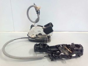 CERRADURA PUERTA TRASERA IZQUIERDA 5E0839015A / E1-B6-4-2 VOLKSWAGEN PASSAT LIM. (3G2)