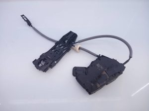 CERRADURA PUERTA DELANTERA DERECHA A046465 / E1-B6-47-1 VOLKSWAGEN GOLF VII LIM. (BQ1)