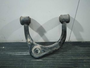 BRAZO SUSPENSION SUPERIOR DELANTERO DERECHO P1-A1-50 TOYOTA LAND CRUISER (J12)
