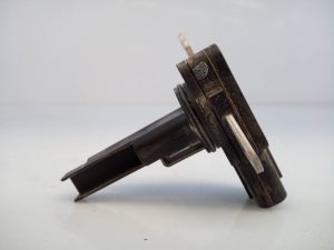 CAUDALIMETRO 2220430020 / E3-B2-8-3 / 1964005270 TOYOTA LAND CRUISER (J15)