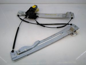 ELEVALUNAS DELANTERO IZQUIERDO 0130822732 / E2-B3-4-1 FORD KUGA (CBS)