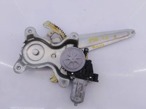 ELEVALUNAS TRASERO IZQUIERDO 857100K020 / E2-B5-15-2 / AE2621003000 TOYOTA HILUX (KUN)