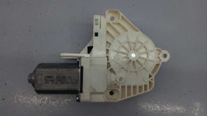 MOTOR ELEVALUNAS DELANTERO DERECHO 8K0959802C / E1-B6-32-2 / 1036A62113110 AUDI A1 SPORTBACK (8XF)