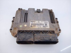 CENTRALITA MOTOR UCE 0281011380 / E3-A4-6-3 / 12992628 OPEL ASTRA H BERLINA