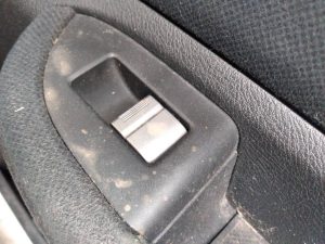 MANDO ELEVALUNAS DELANTERO DERECHO HONDA FR-V (BE)