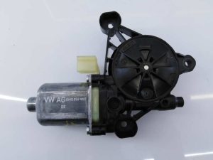 MOTOR ELEVALUNAS TRASERO IZQUIERDO 0130822704 / E1-B6-44-2 AUDI Q7 (4M)