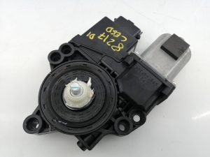 MOTOR ELEVALUNAS DELANTERO IZQUIERDO 82450A2710 / E3-B3-33-1 KIA CEE´D