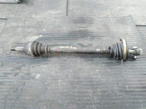 TRANSMISION DELANTERA IZQUIERDA C2EJW3H0 / P1-B6-17 DACIA LOGAN