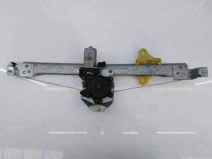 ELEVALUNAS DELANTERO DERECHO 128001071 / E1-A1-8-2 / 9030295E RENAULT CAPTUR