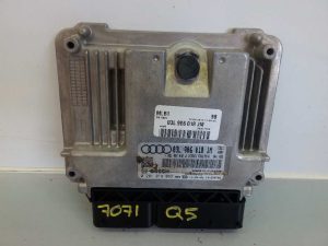 CENTRALITA MOTOR UCE 03L906018JM / E2-A1-2-4 / 0281019052 AUDI Q5 (8R)