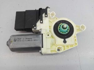 MOTOR ELEVALUNAS TRASERO IZQUIERDO 1K0959703F / E1-B6-52-1 / 993424200 VOLKSWAGEN PASSAT BERLINA (3C2)
