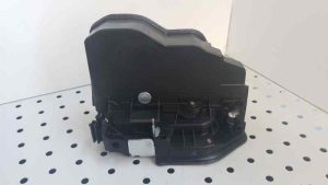 CERRADURA PUERTA DELANTERA DERECHA DTSBW9020 / T2-2-B3-4 / NUEVA BMW SERIE 3 BERLINA (E90)