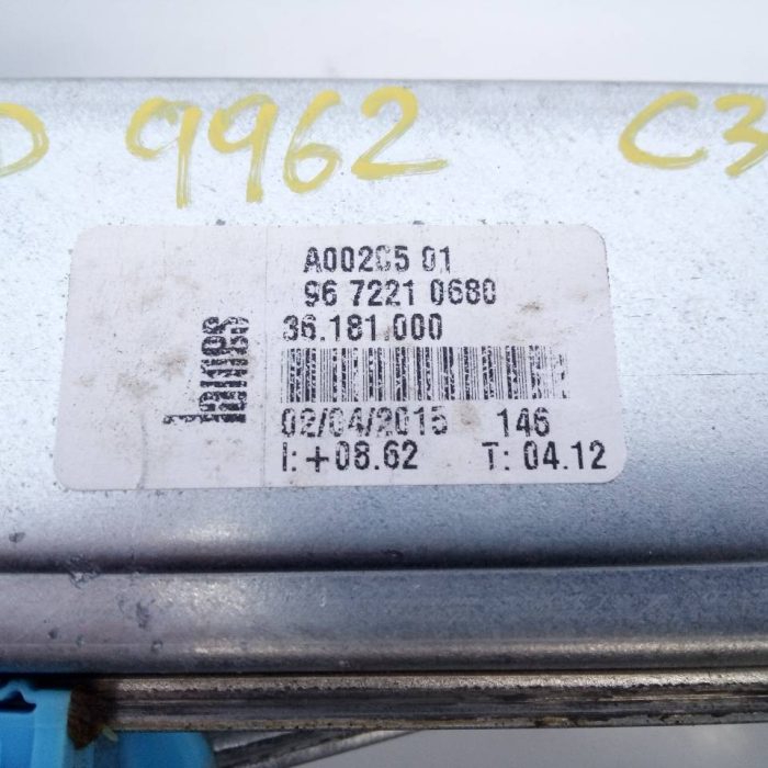 566044