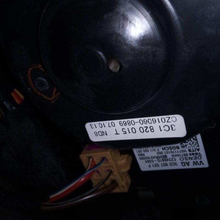568815