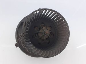 VENTILADOR CALEFACCION 3C0907521F / E1-B6-52-2 / F011500081 VOLKSWAGEN GOLF VI (5K1)