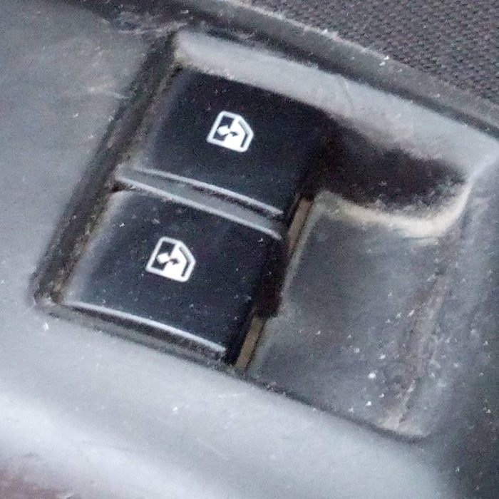 577850