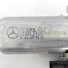 585300
