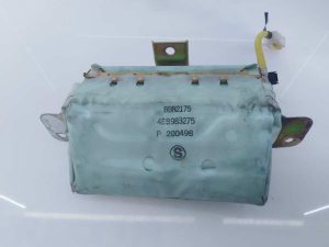 AIRBAG DELANTERO DERECHO 7396060020 / E2-B4-14-2 TOYOTA LAND CRUISER (J9)