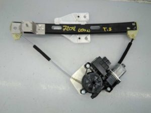 ELEVALUNAS TRASERO IZQUIERDO 5Q0959407 / E1-B6-30-1 SEAT LEON (5F1)