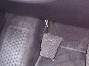 PEDAL EMBRAGUE KIA RIO (YB)