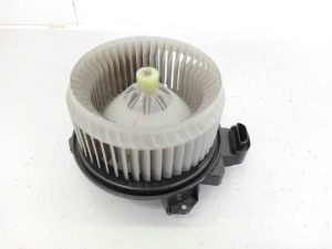 VENTILADOR CALEFACCION AV2727008103 / E2-B4-24-1 TOYOTA AURIS