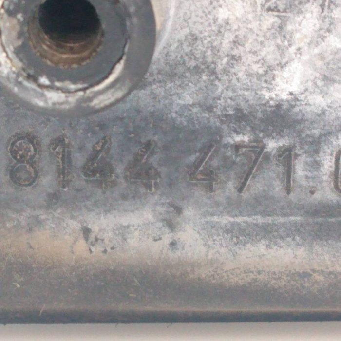 598097