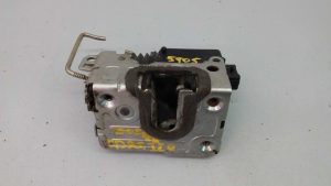 CERRADURA PUERTA TRASERA IZQUIERDA 820030283R / E1-A1-28-1 DACIA DUSTER