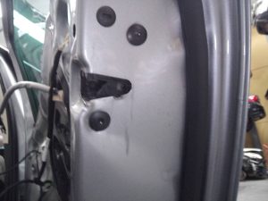 CERRADURA PUERTA TRASERA DERECHA VOLKSWAGEN PASSAT LIM. (3G2)