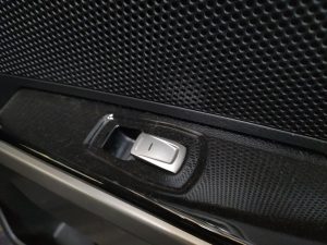 MANDO ELEVALUNAS TRASERO DERECHO SSANGYONG TIVOLI